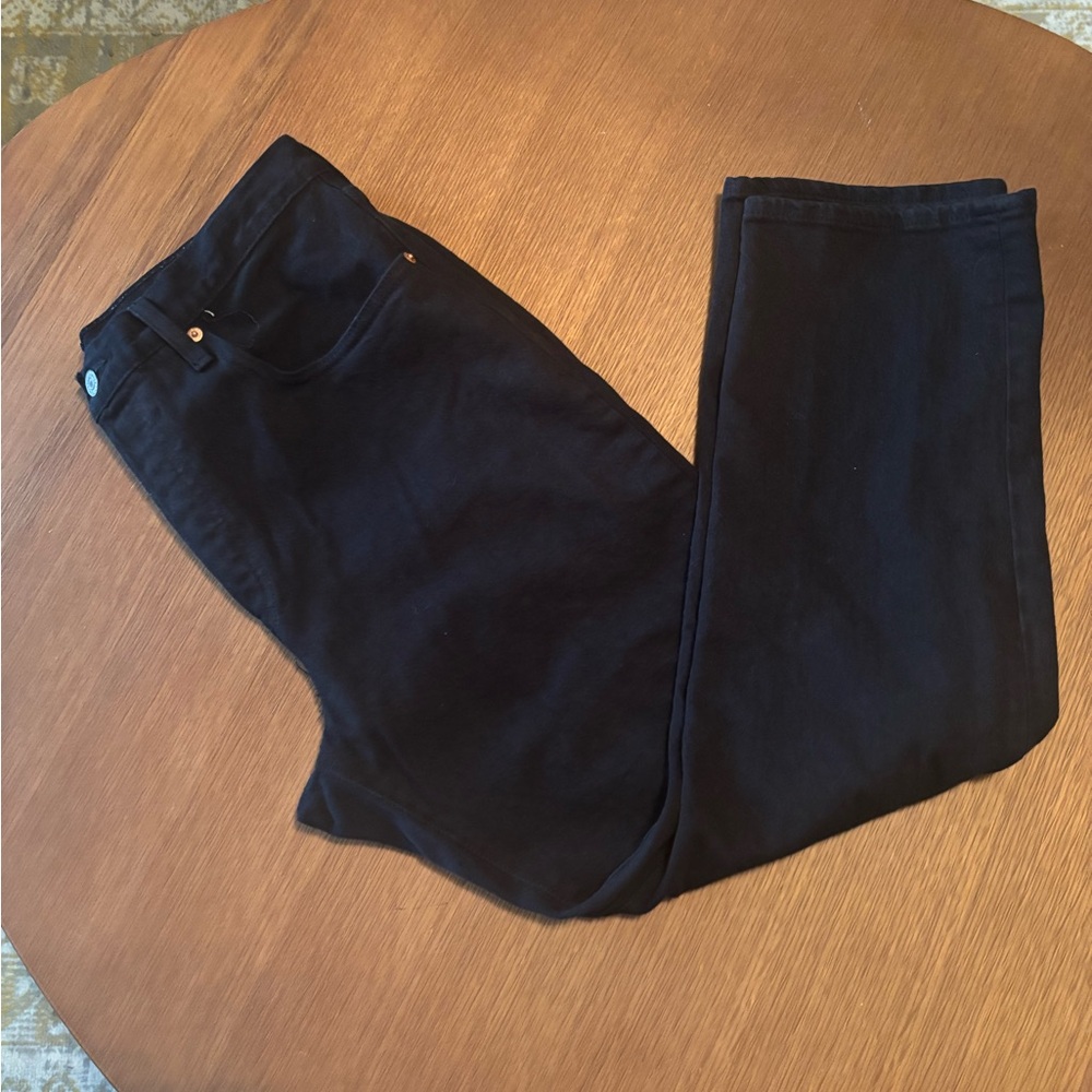 Black Levi’s Jeans